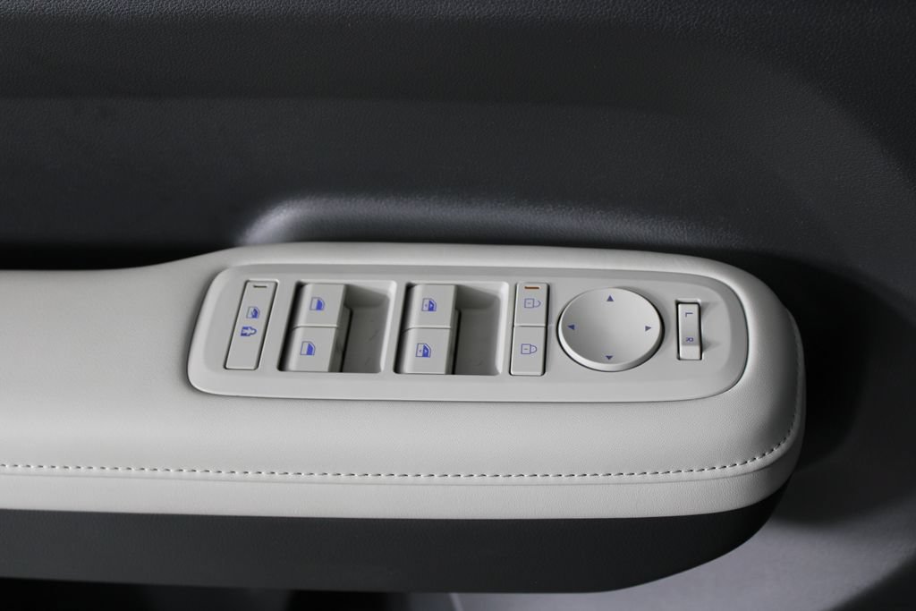 Certified 2026 Hyundai Santa Fe SEL FWD image 24