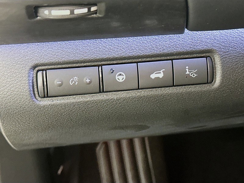 New 2026 Nissan Pathfinder Platinum AWD/4WD image 10