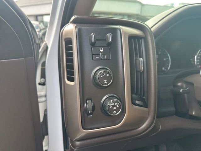 Used 2018 GMC Sierra 3500 Denali w/ Duramax Plus Package image 16