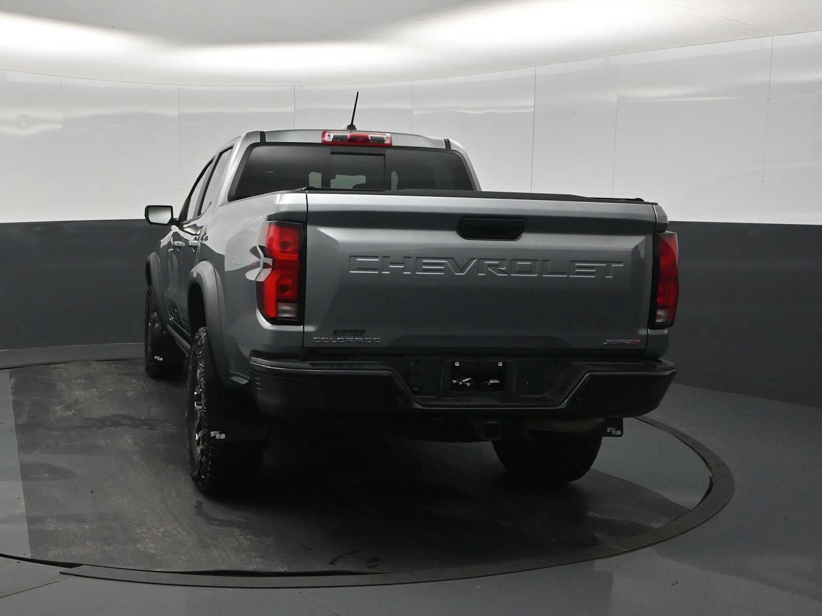 Used 2024 Chevrolet Colorado ZR2 w/ ZR2 Convenience Package III AWD/4WD image 7