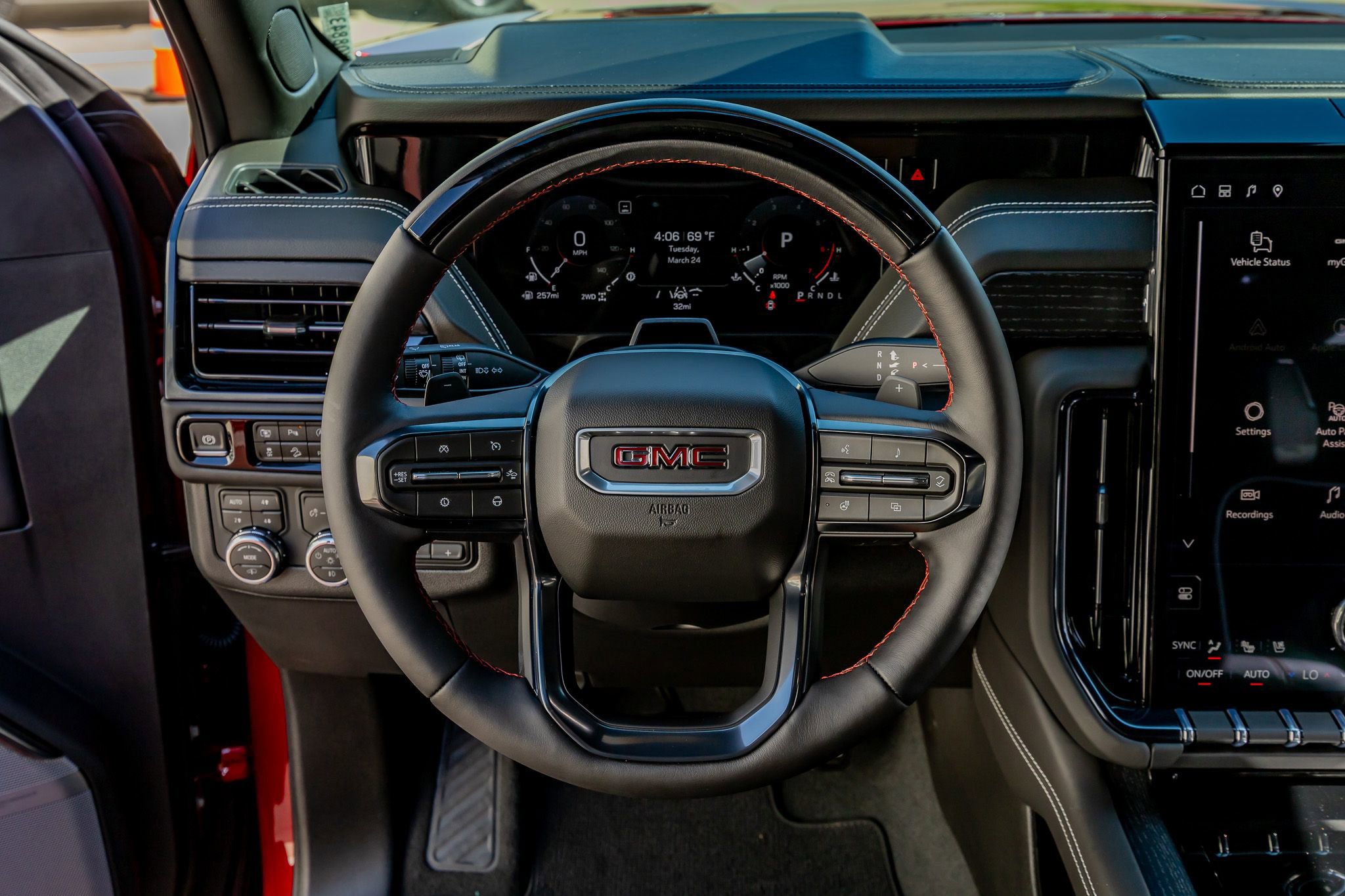 Used 2026 GMC Yukon XL AT4 Ultimate AWD/4WD image 19