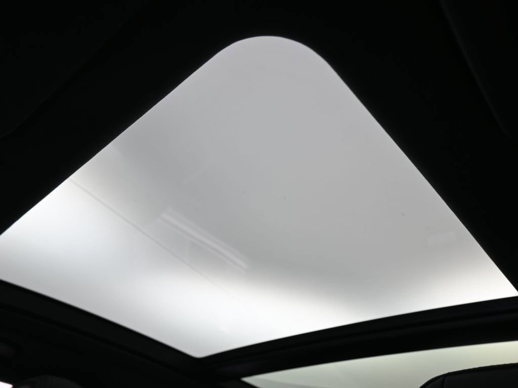 Used 2023 Mercedes-Benz GLS 63 AMG 4MATIC image 32