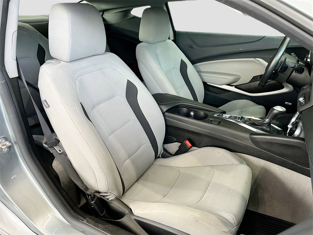 Used 2023 Chevrolet Camaro LT w/ RS Package image 25