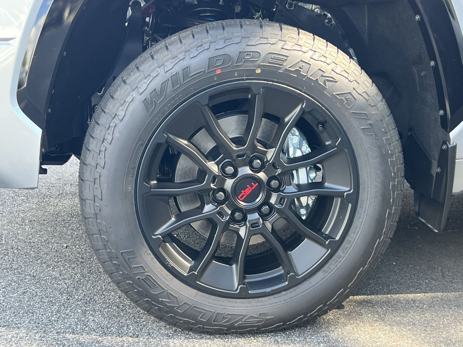 New 2026 Toyota Tundra Platinum w/ TRD Off-Road Package AWD/4WD image 5