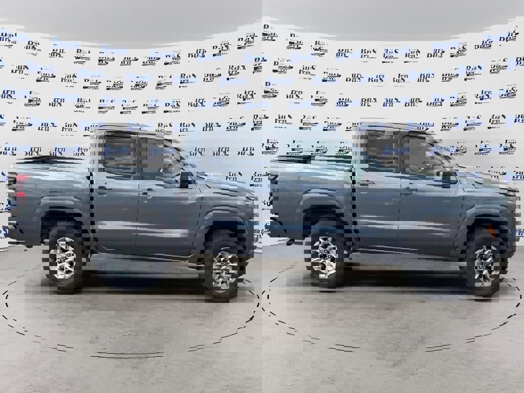 Used 2024 Nissan Frontier SV image 8