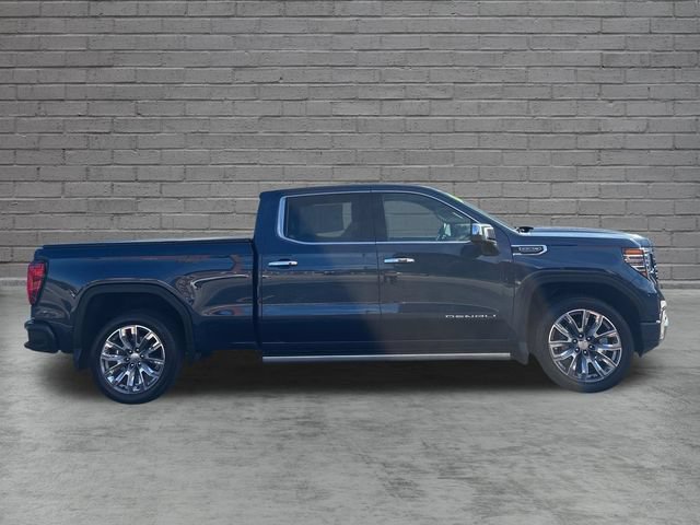 Used 2023 GMC Sierra 1500 Denali w/ Denali Reserve Package AWD/4WD image 8