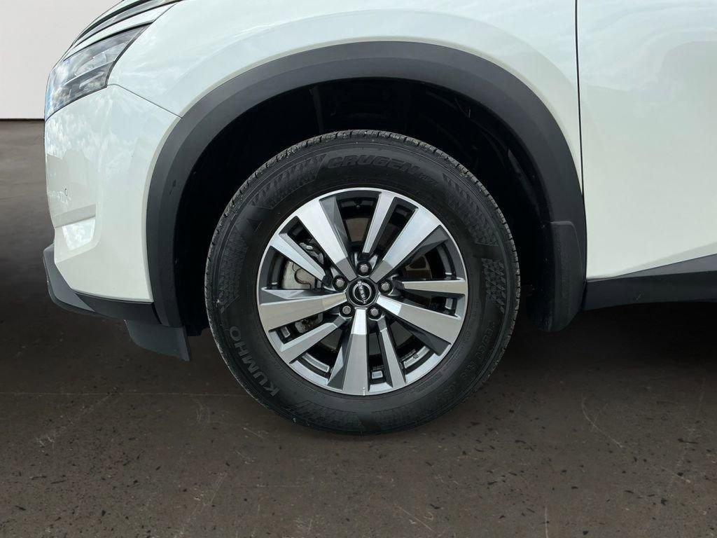 Used 2024 Nissan Pathfinder SL image 10