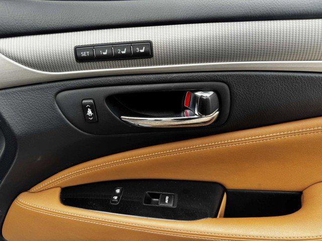 Used 2014 Lexus LS 460 image 57