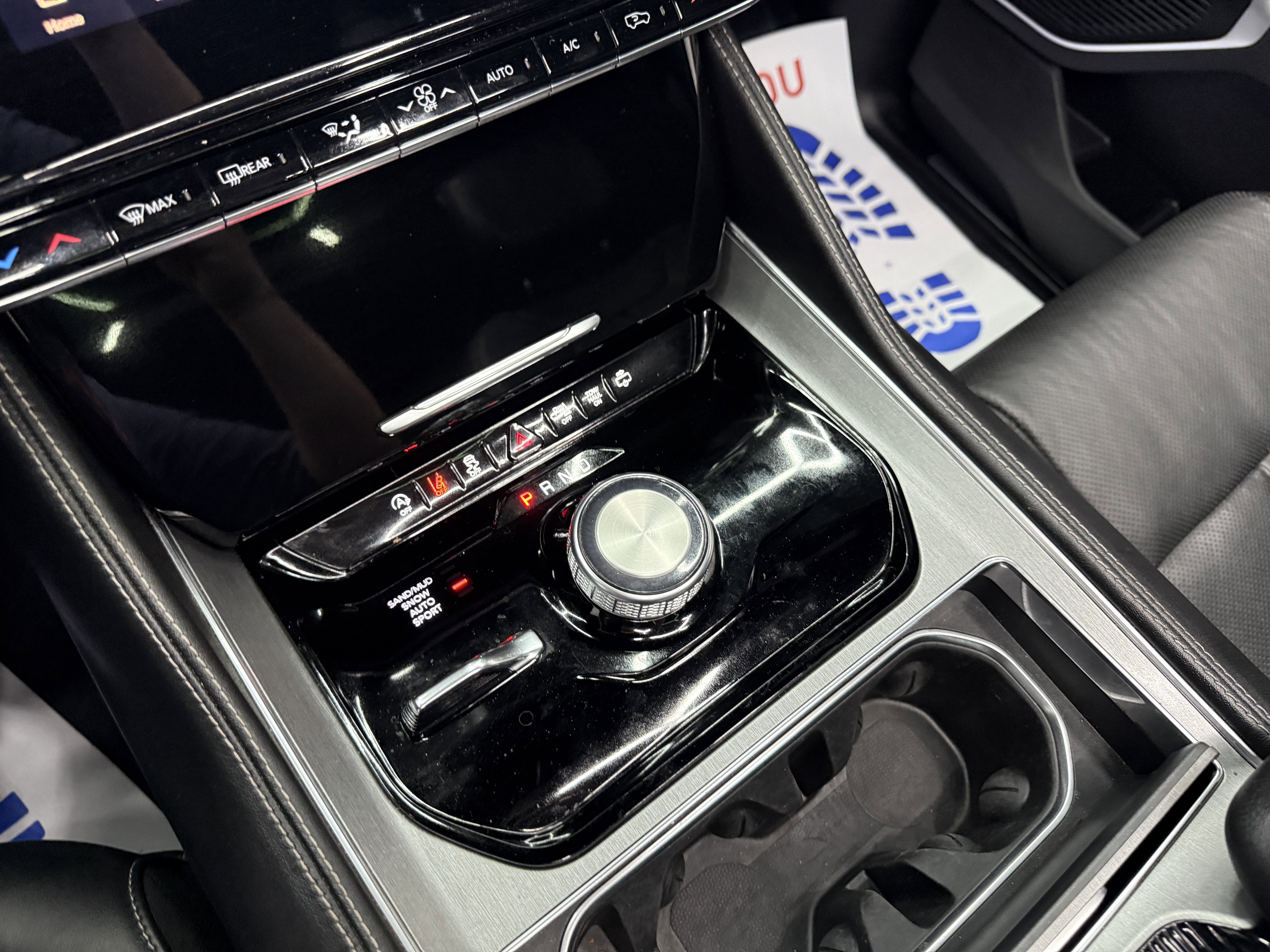 Used 2023 Jeep Wagoneer Series II image 17