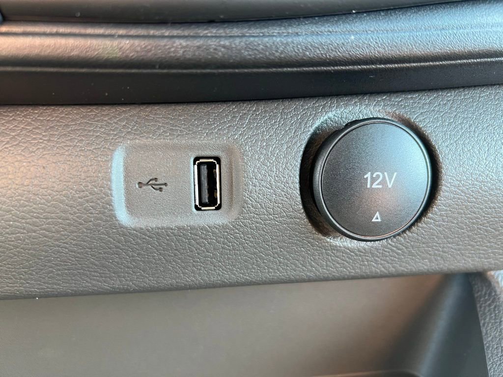 Used 2024 Ford Transit 150 Low Roof RWD image 24