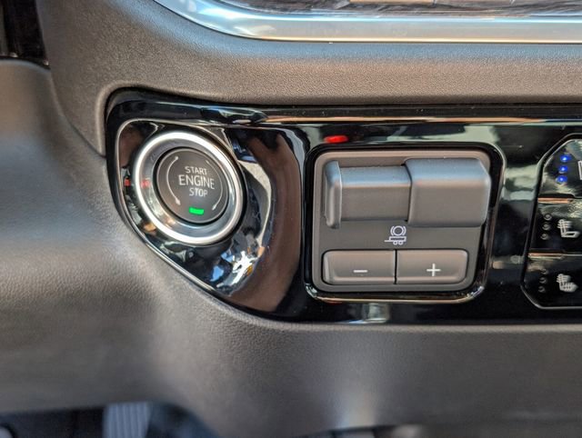 Used 2025 Chevrolet Silverado 2500 LTZ w/ Trail Boss Package image 32