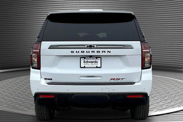 Used 2022 Chevrolet Suburban RST w/ Luxury Package image 5