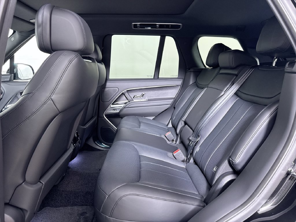 New 2026 Land Rover Range Rover SE AWD/4WD image 21
