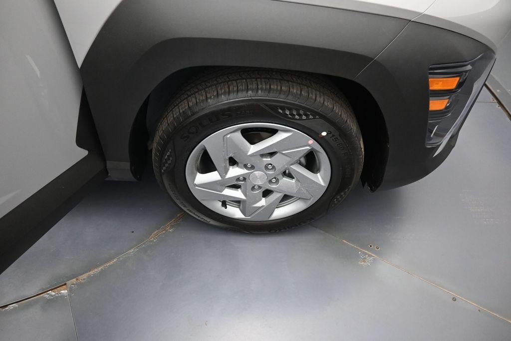 New 2027 Hyundai Kona SE FWD image 32