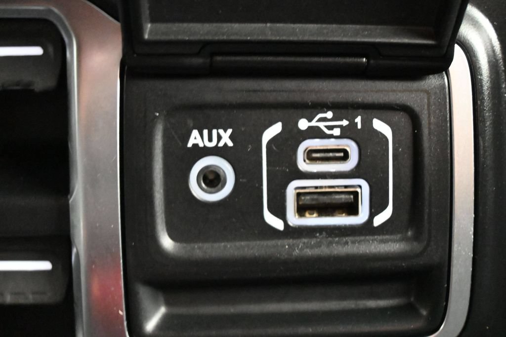 Used 2020 Jeep Gladiator Rubicon AWD/4WD image 14