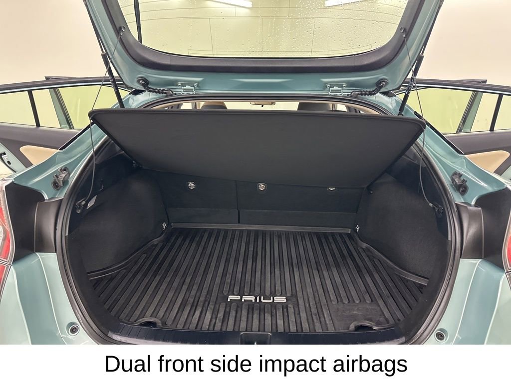 Used 2017 Toyota Prius Three image 27