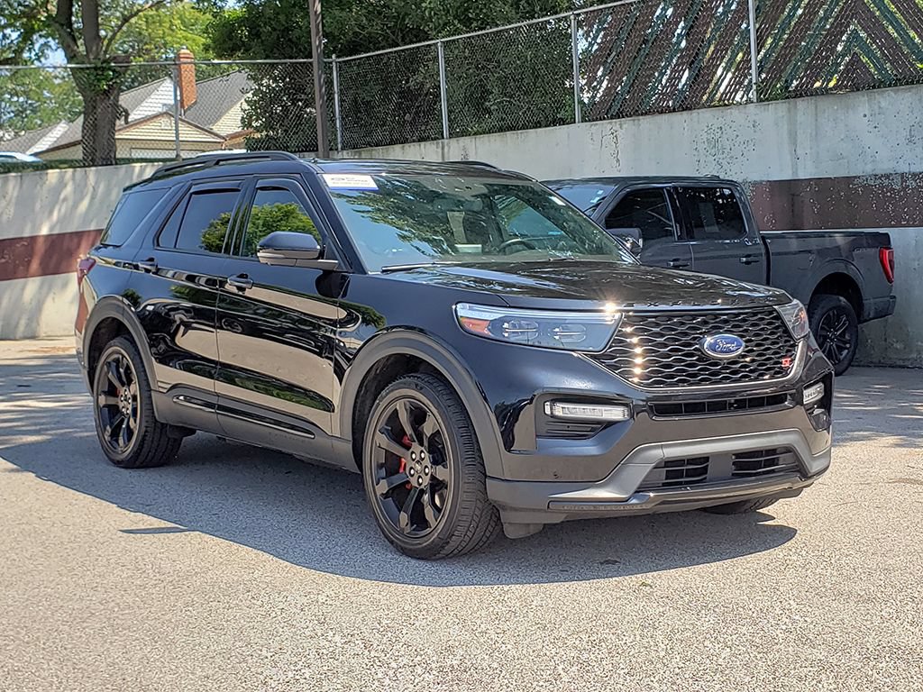 Certified 2022 Ford Explorer ST w/ Equipment Group 401A AWD/4WD image 3