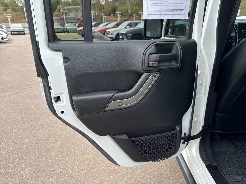 Used 2017 Jeep Wrangler Unlimited Sport image 31