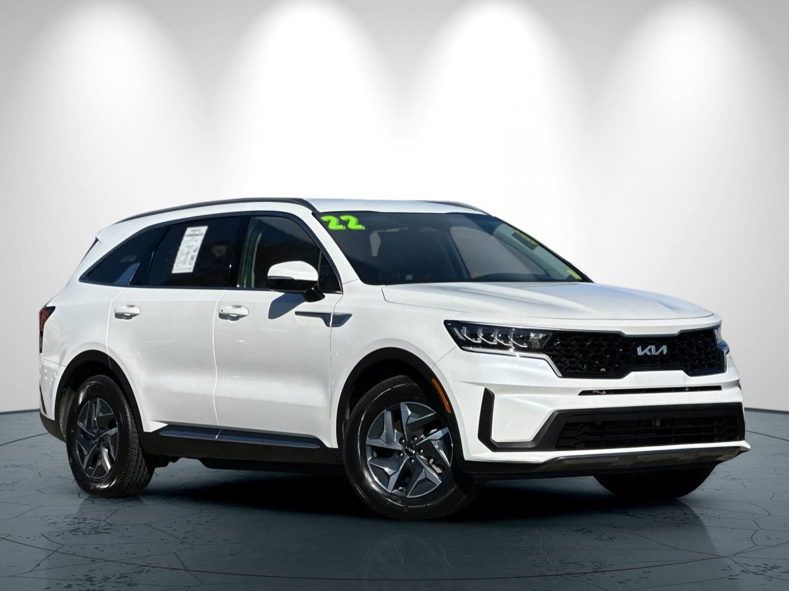 Used 2022 Kia Sorento S image 2