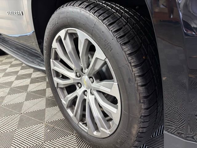Used 2020 Chevrolet Suburban LT image 9