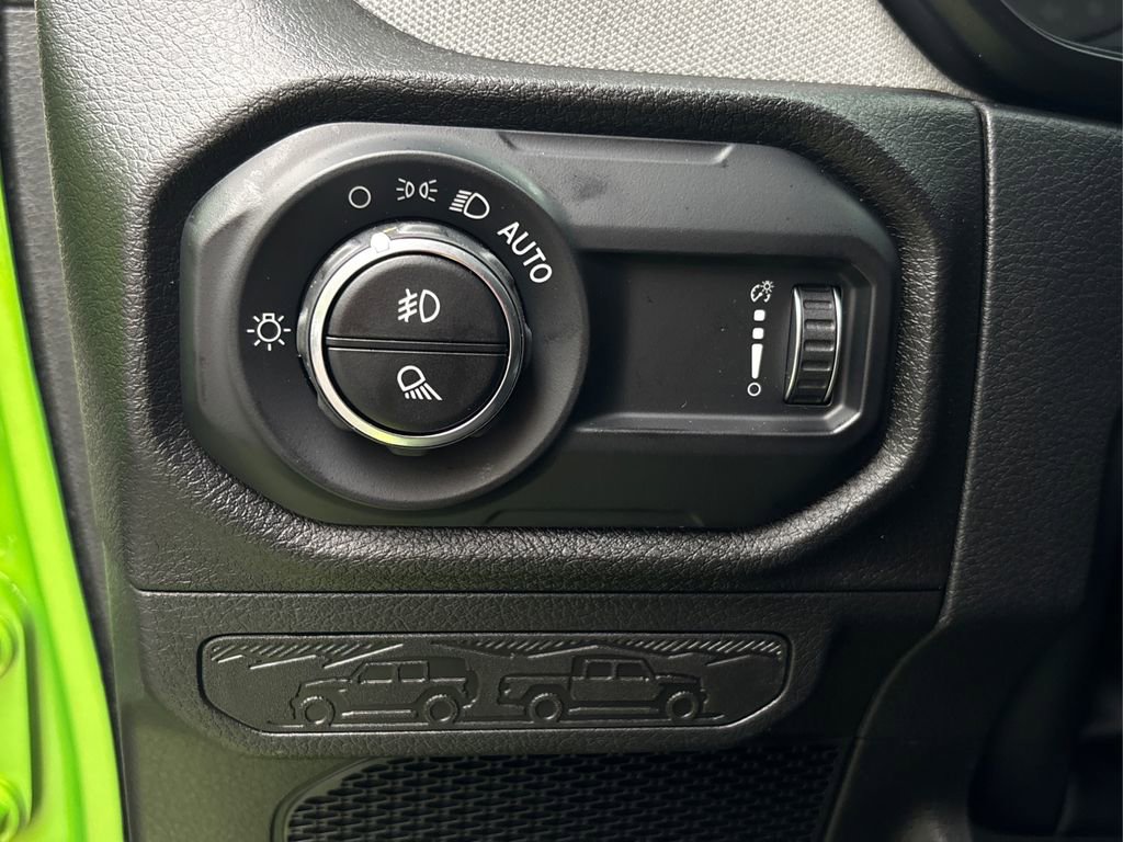 New 2025 Jeep Gladiator Sport image 27