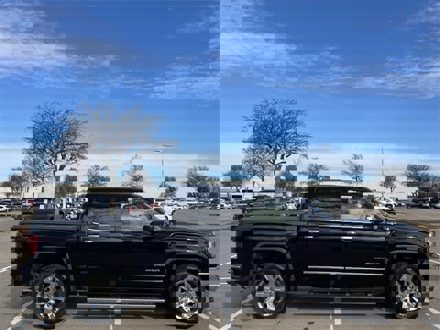 Used 2018 GMC Sierra 1500 SLT image 3