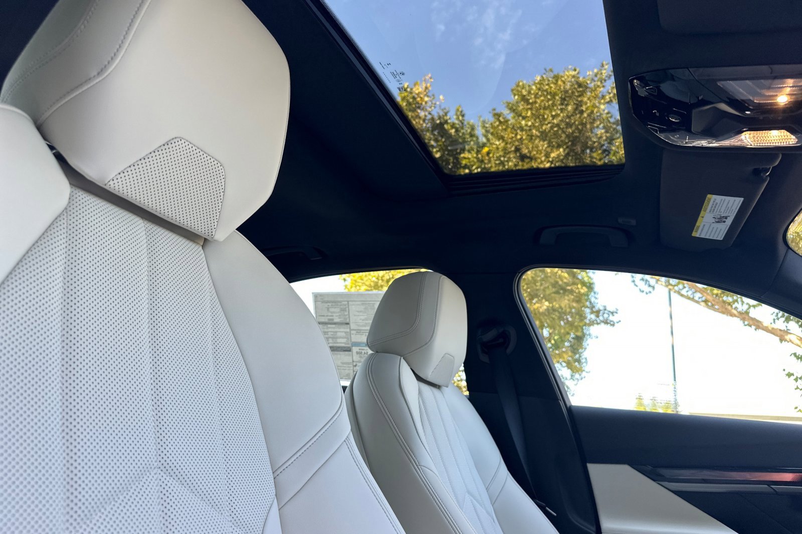 New 2026 BMW i5 eDrive40 w/ M Sport Package image 13