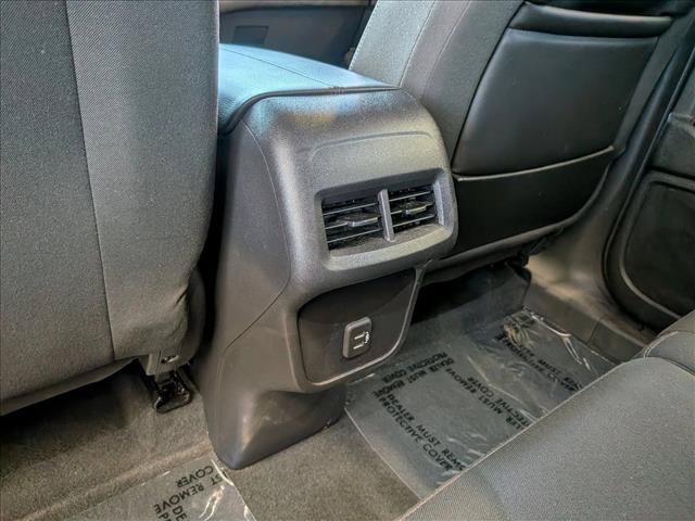 Used 2024 GMC Terrain SLE FWD image 23