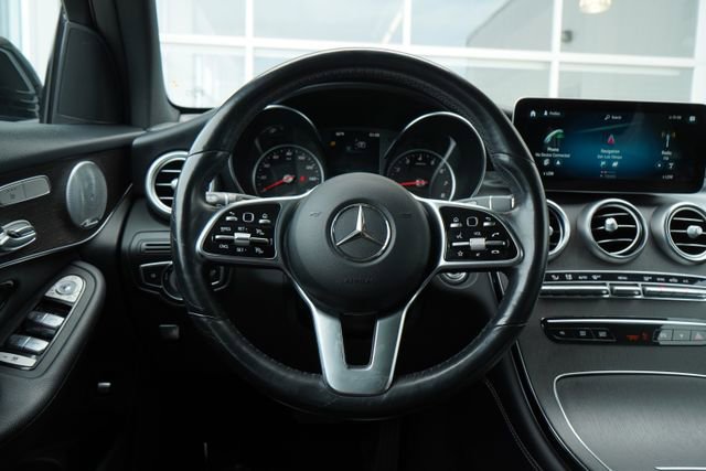 Used 2020 Mercedes-Benz GLC 300 4MATIC image 15