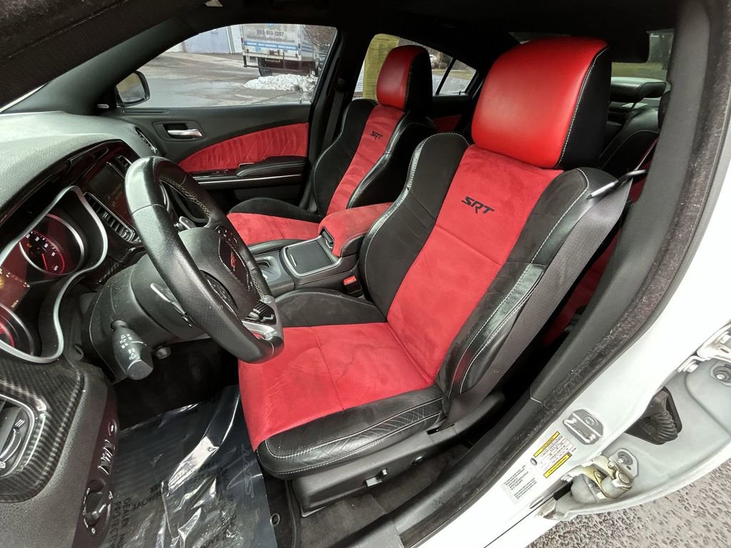 Used 2016 Dodge Charger SRT image 11