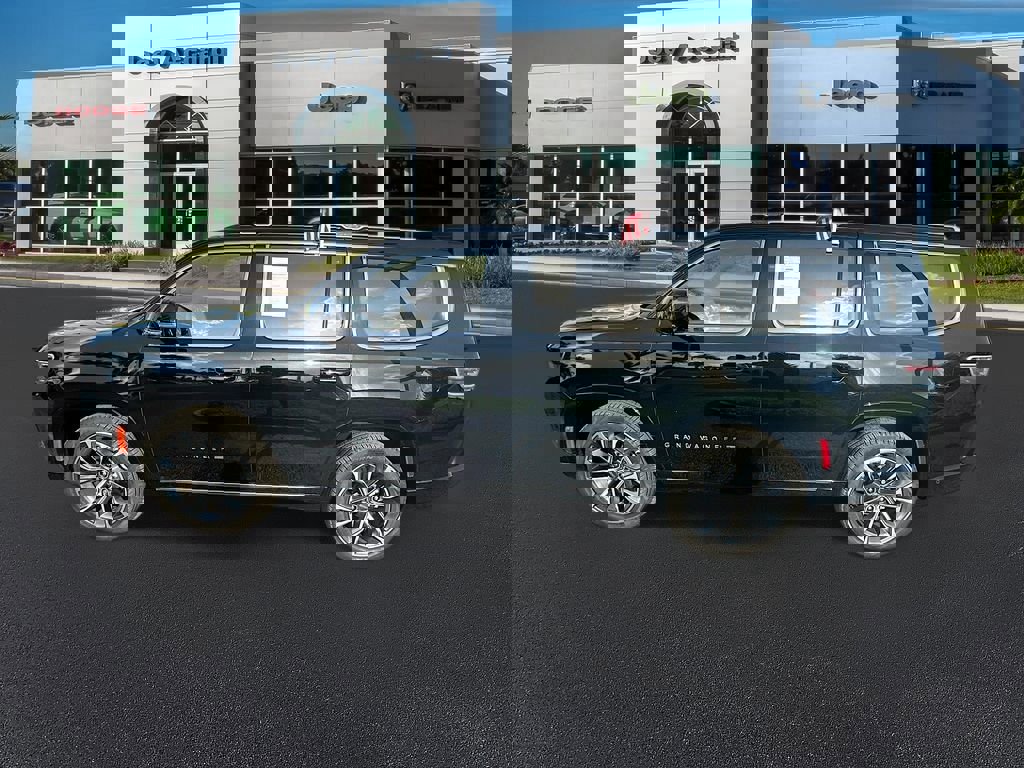 New 2024 Jeep Grand Wagoneer Series III w/ Rear Seat Video Group 1 image 5