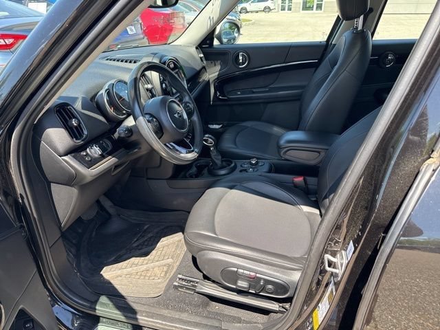 Used 2019 MINI Cooper Countryman ALL4 w/ Premium Package AWD/4WD image 9