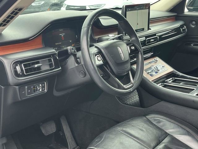 Used 2021 Lincoln Aviator Reserve w/ Elements Package Plus AWD/4WD image 12