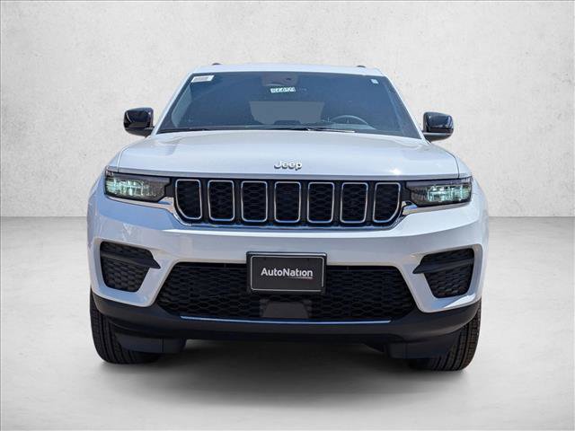 New 2026 Jeep Grand Cherokee Laredo AWD/4WD image 6
