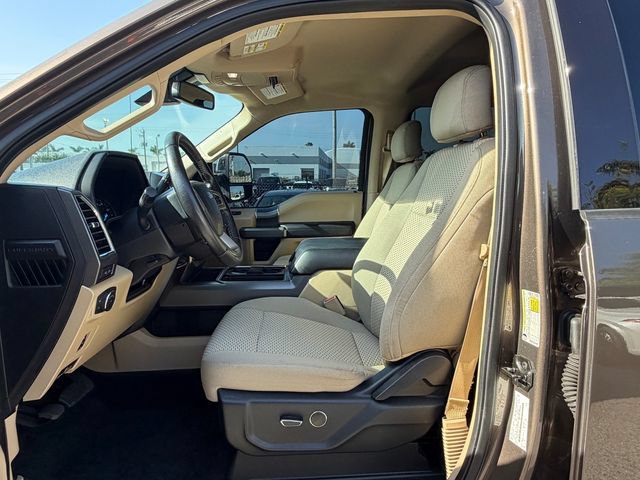 Used 2017 Ford F250 XLT w/ XLT Premium Package AWD/4WD image 12