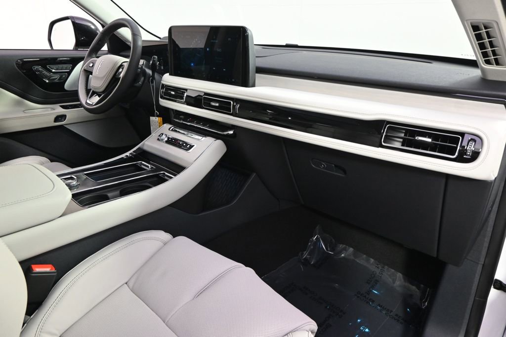 New 2026 Lincoln Aviator Reserve image 15