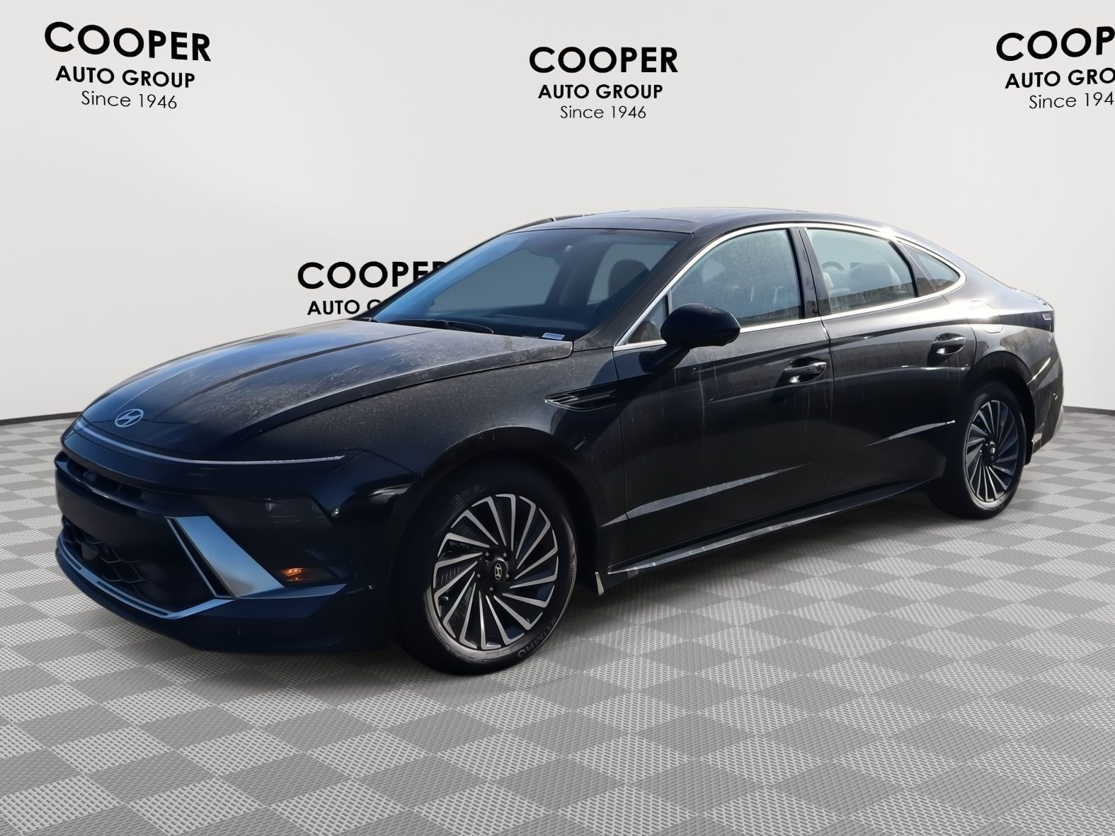 New 2025 Hyundai Sonata Limited image 3