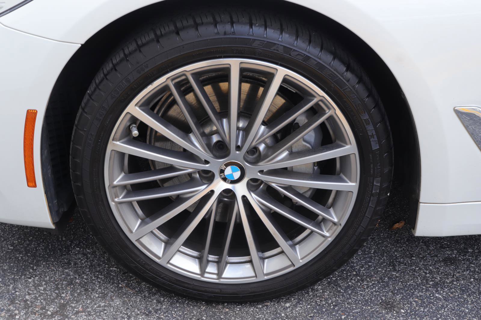 Used 2019 BMW 530i w/ Convenience Package image 38