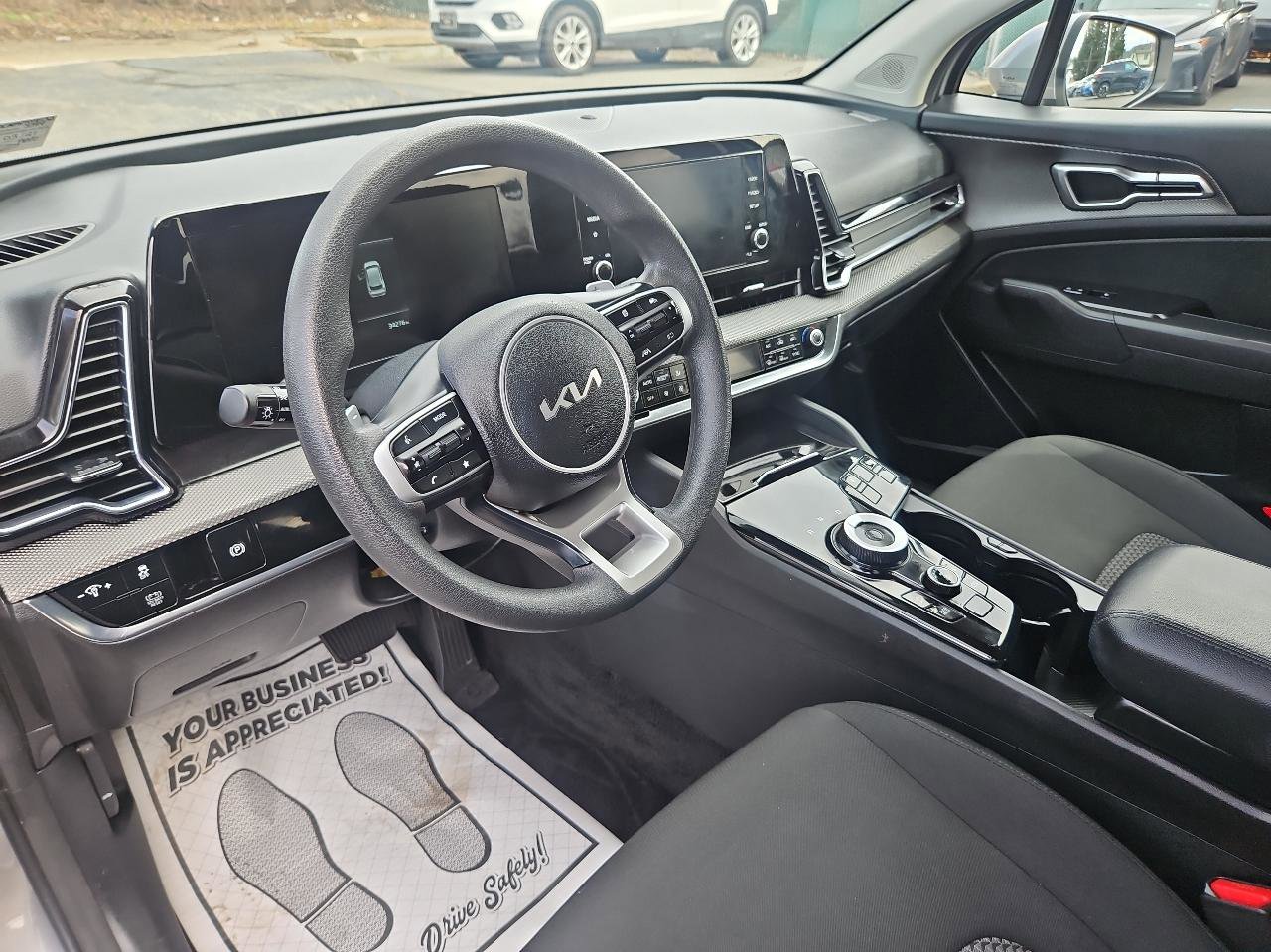 Used 2023 Kia Sportage LX image 13