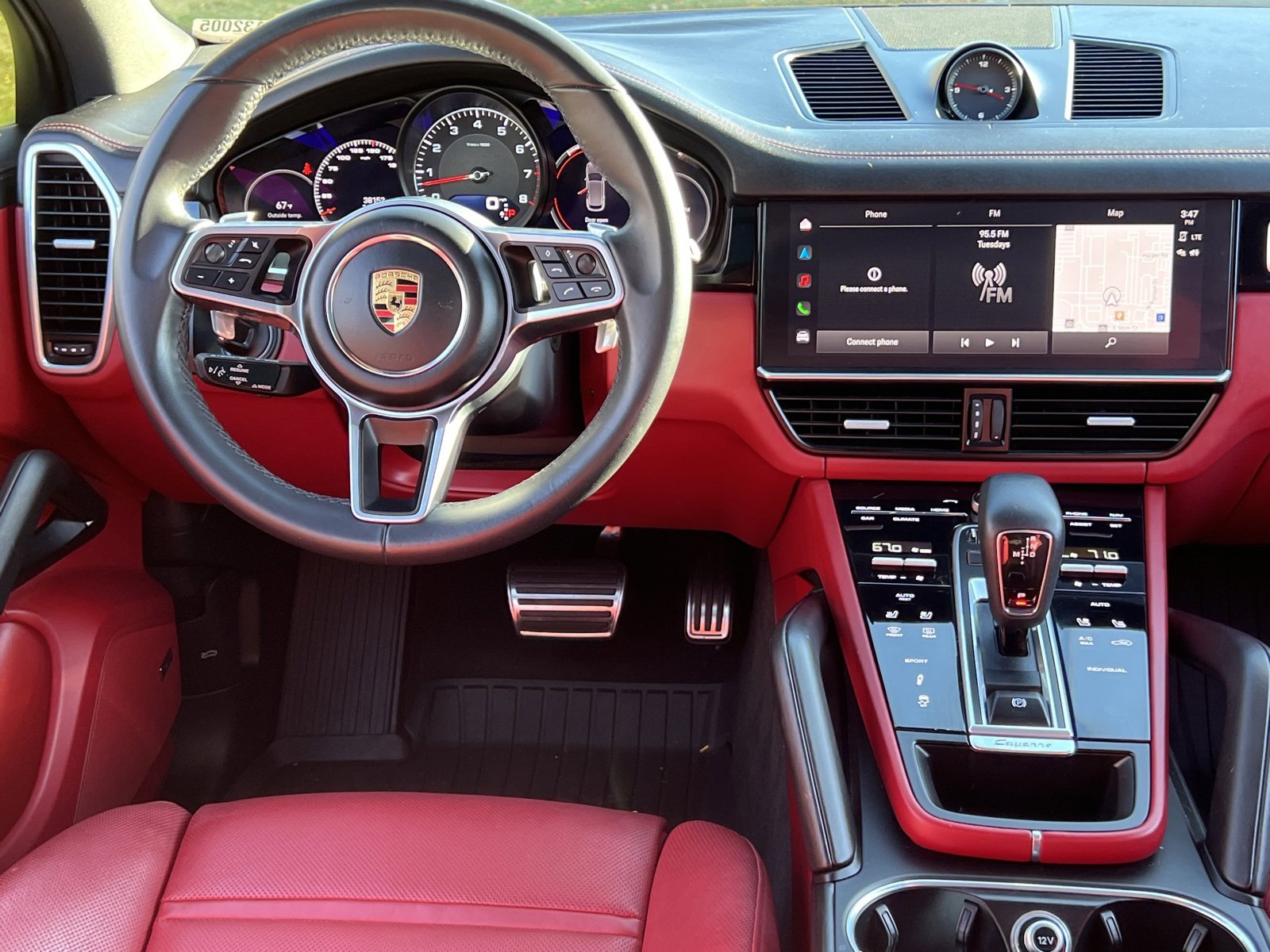 Certified 2022 Porsche Cayenne S Platinum image 16