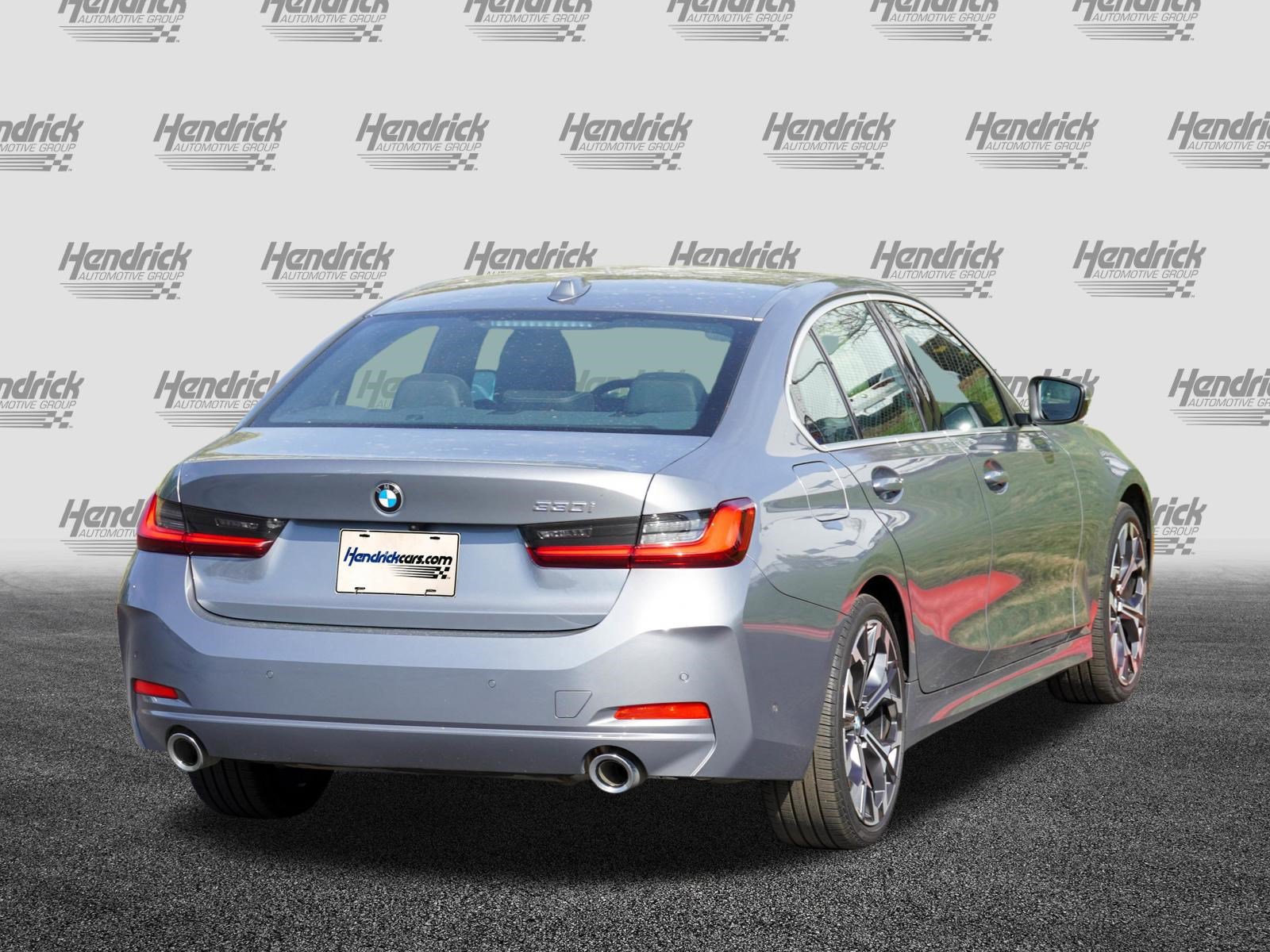 Certified 2025 BMW 330i Sedan RWD image 8