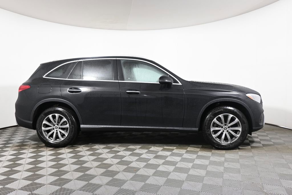 Used 2026 Mercedes-Benz GLC 300 4MATIC image 8