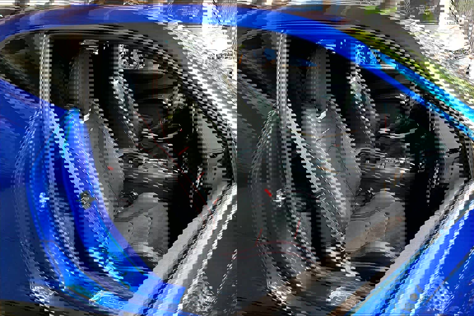 Used 2018 Chevrolet Camaro ZL1 RWD image 8