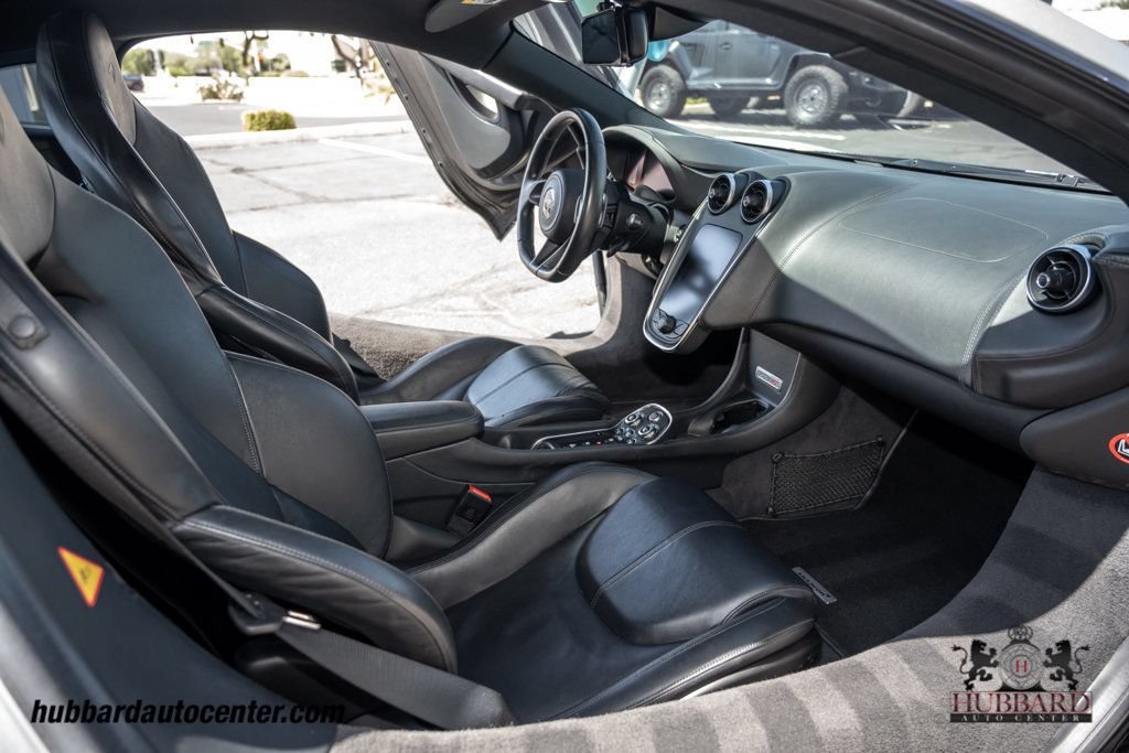Used 2017 McLaren 570S Coupe RWD image 25