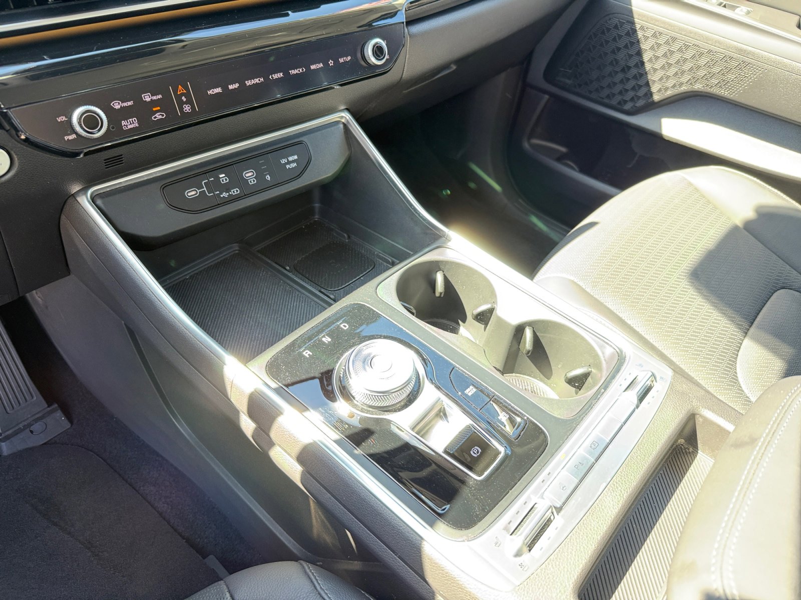 Used 2025 Kia Carnival SX Prestige FWD image 13