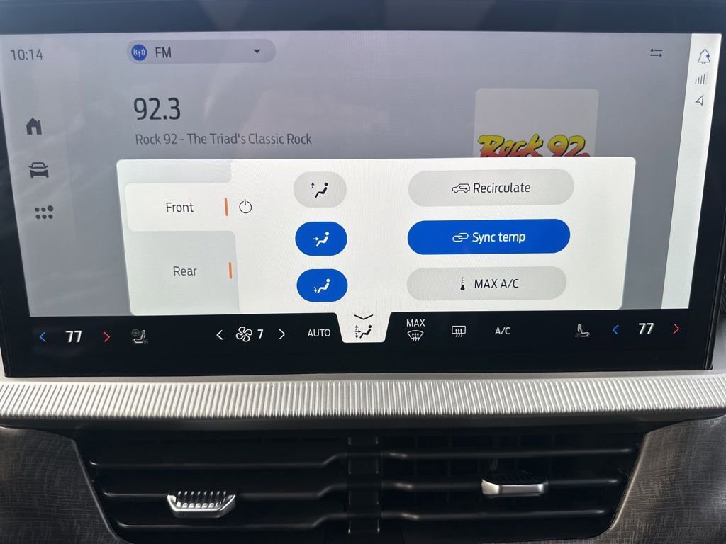 Used 2025 Ford Explorer Platinum image 22