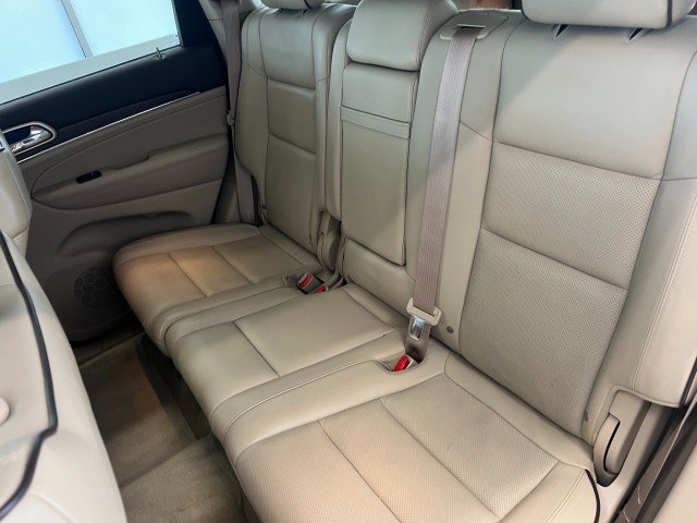 Used 2016 Jeep Grand Cherokee Overland AWD/4WD image 37