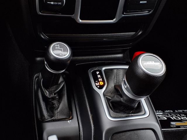Used 2021 Jeep Gladiator Sport AWD/4WD image 15