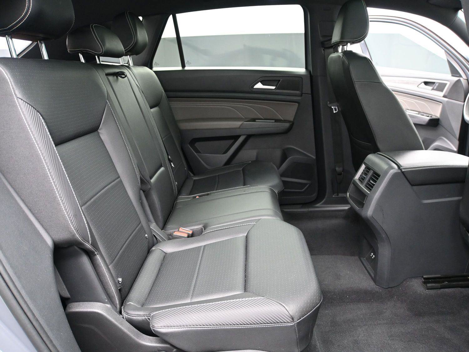 Certified 2022 Volkswagen Atlas Cross Sport SE image 20