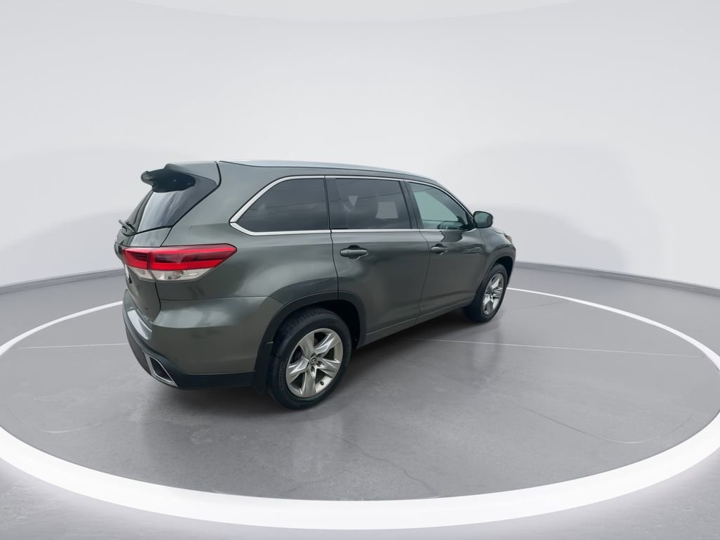 Used 2019 Toyota Highlander Limited image 8